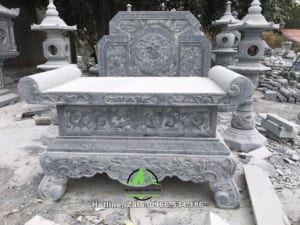 bàn lễ đá