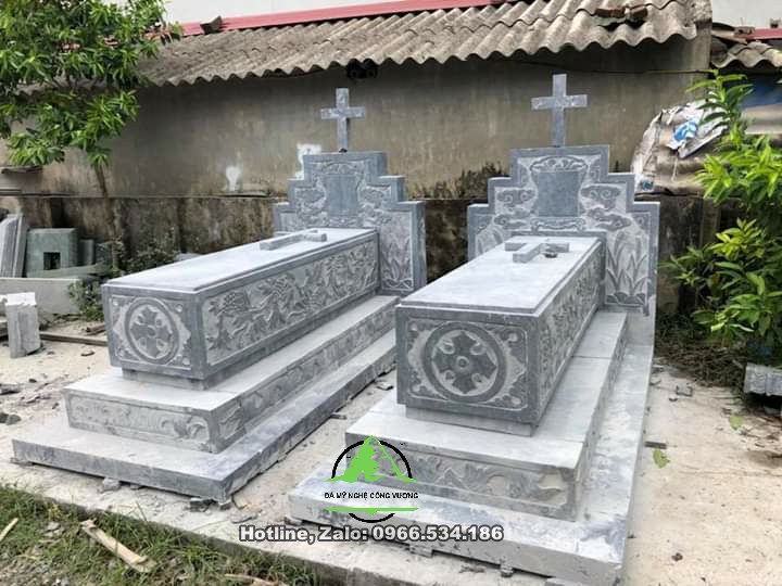 mộ đá công giáo